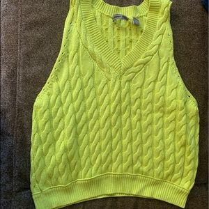 💯 percent cotton yellow vest, new condition